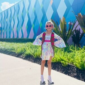 NEW! Hippie Chick kids 70’s costume with Accessories